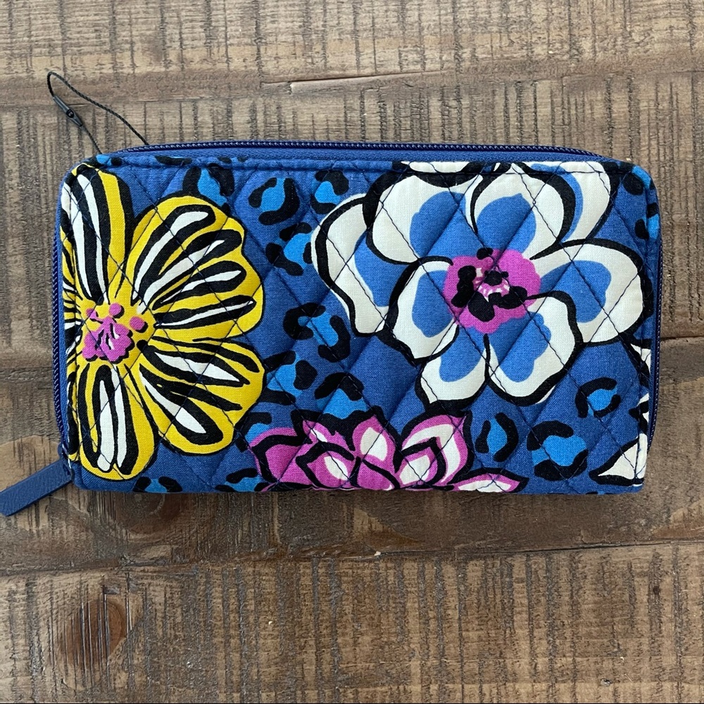 NWT Vera Bradley LARGE wallet